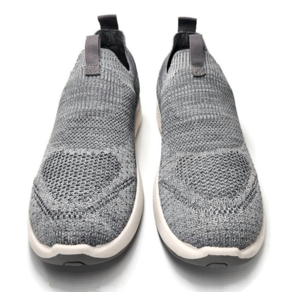 Tommy Bahama Flint Jogger Light Grey Knit Pull-On No-Lace Memory Foam Sneakers - Picture 2 of 10